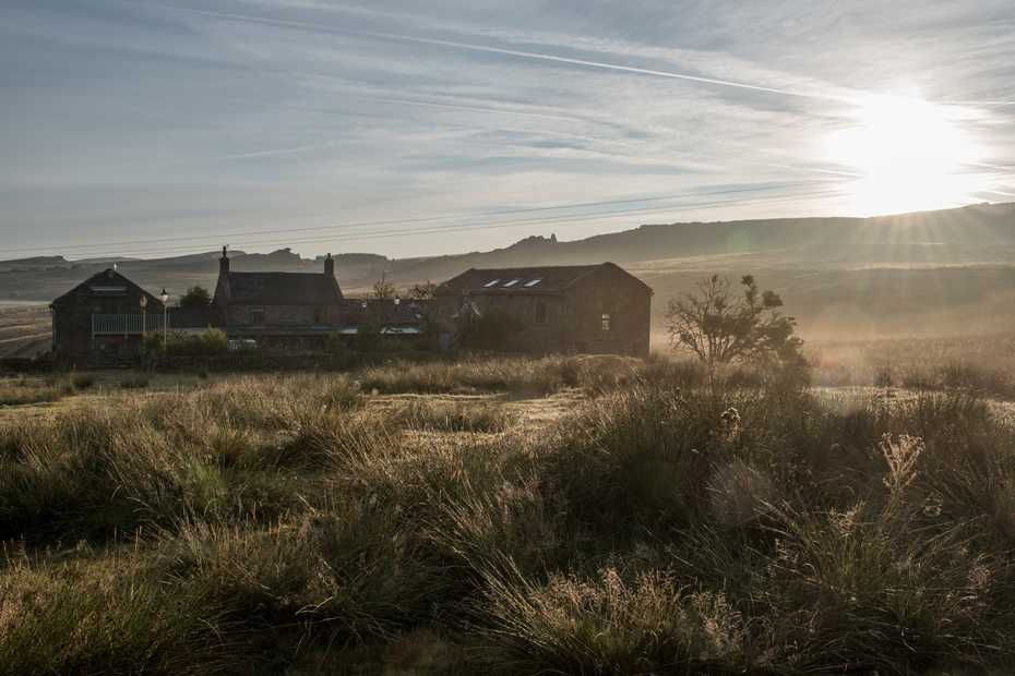 Early morning mist at Shawbottom Farm