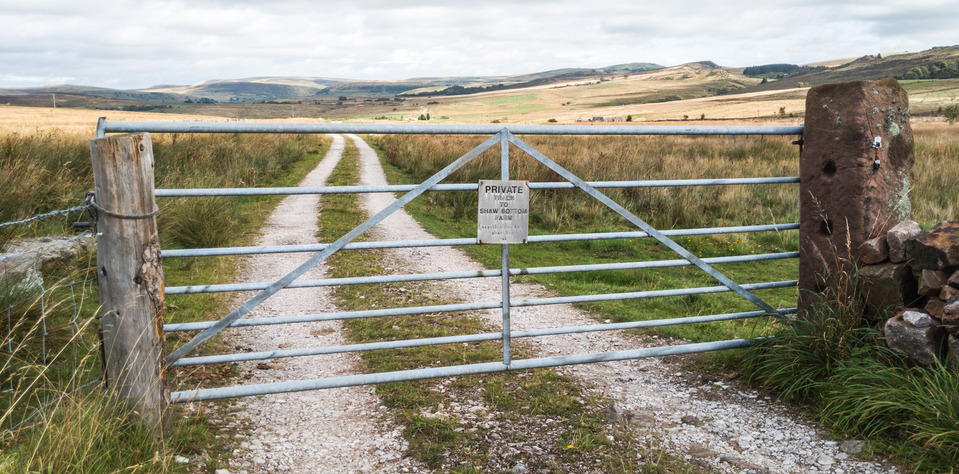 Shawbottom road gate